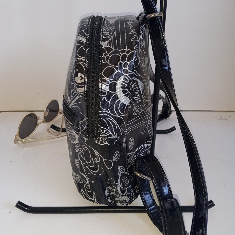 Sakroots Artists Circle Mini Backpack Blk/Gray On… - image 3